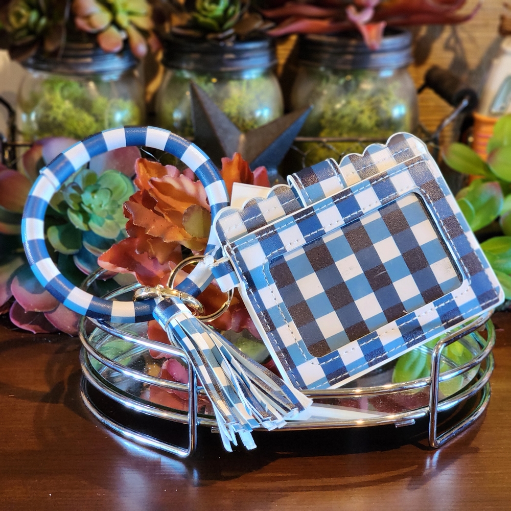 Gingham Wristlet Card Wallet Blue and White NWT - Picture 2 of 9